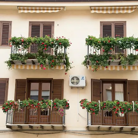 Il Sole E La Luna Apartment *